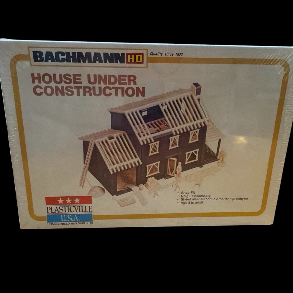 Bachmann HO House Under Construction Model Kit - Brown